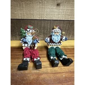 Vintage Shelf Sitting Santas Set Of 2